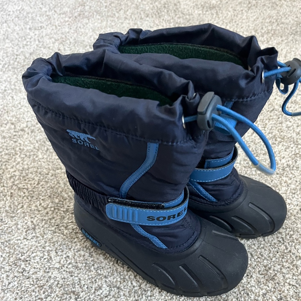 Sorel Youth Navy Winter Boot Size 13